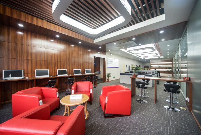 裝修解析：辦公室裝修的細(xì)節(jié)問(wèn)題：天、地、隔(圖2)