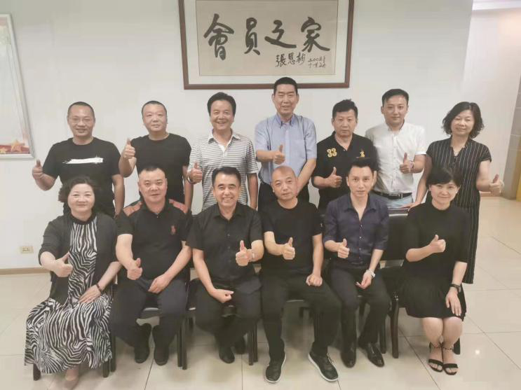 我省首個(gè)專家?guī)煺匠闪?，今泰裝飾工程經(jīng)理受(圖1)