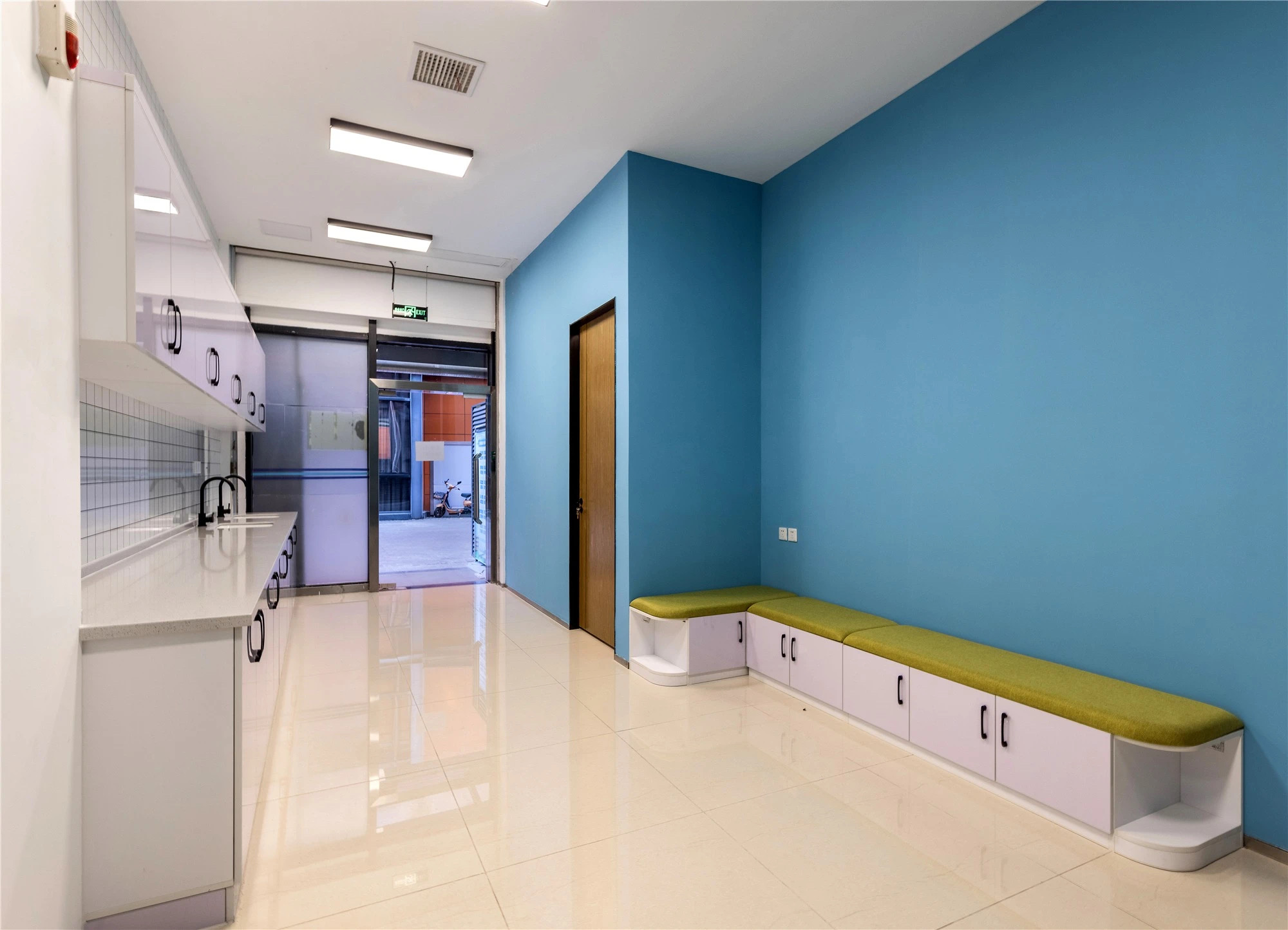 【案例賞析】武漢市車都天然氣營業(yè)廳完工實景展示，開放多元，活力共享！(圖8)