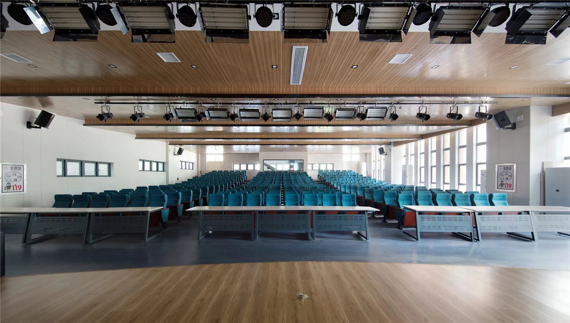 【學(xué)校案例】今泰裝飾在武漢市先后完成了與紅領(lǐng)巾學(xué)校6個(gè)校區(qū)的項(xiàng)目交付！(圖15)