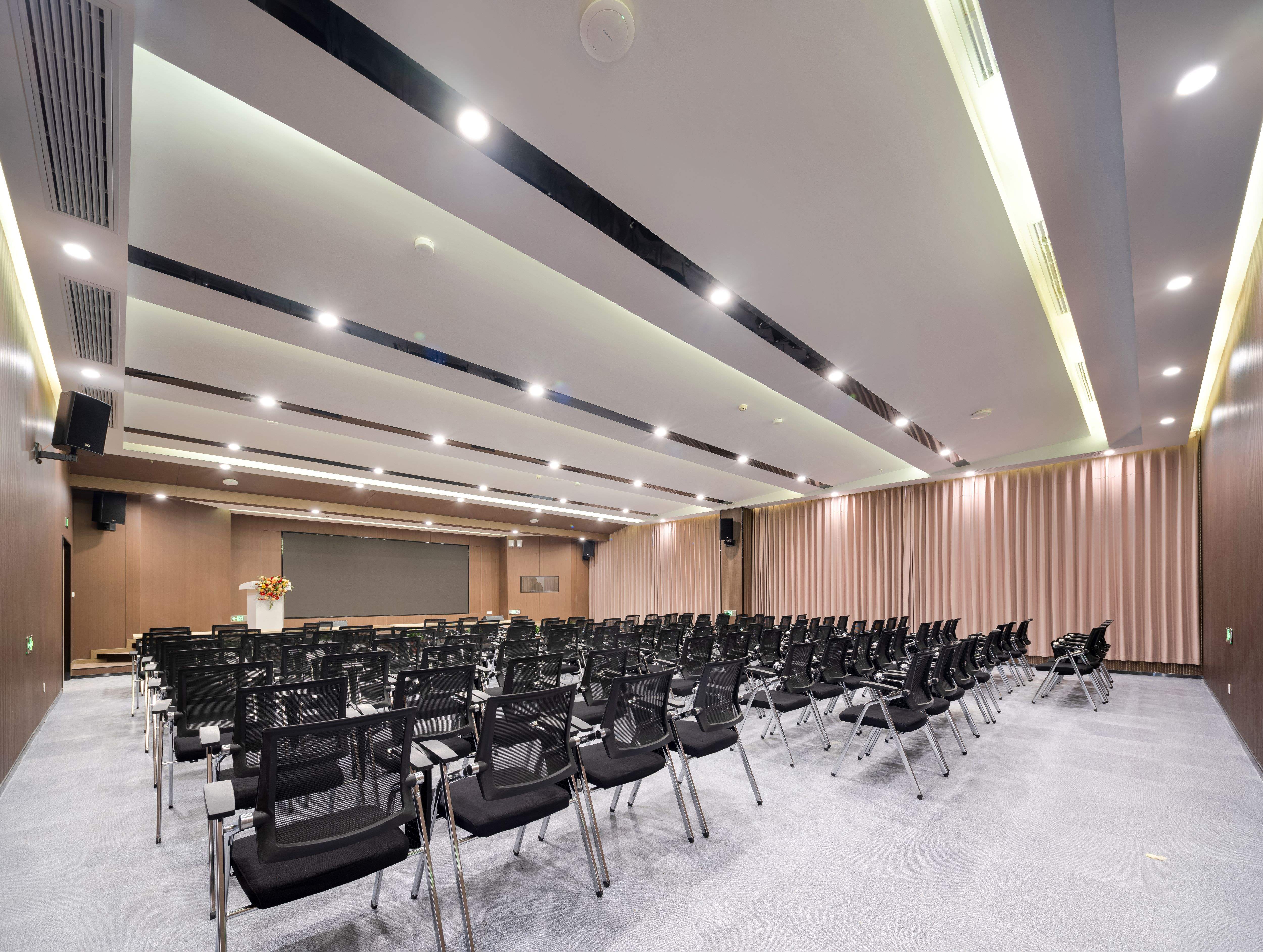 【完工案例】人福醫(yī)藥黃岡總部辦公室裝修完工！(圖8)