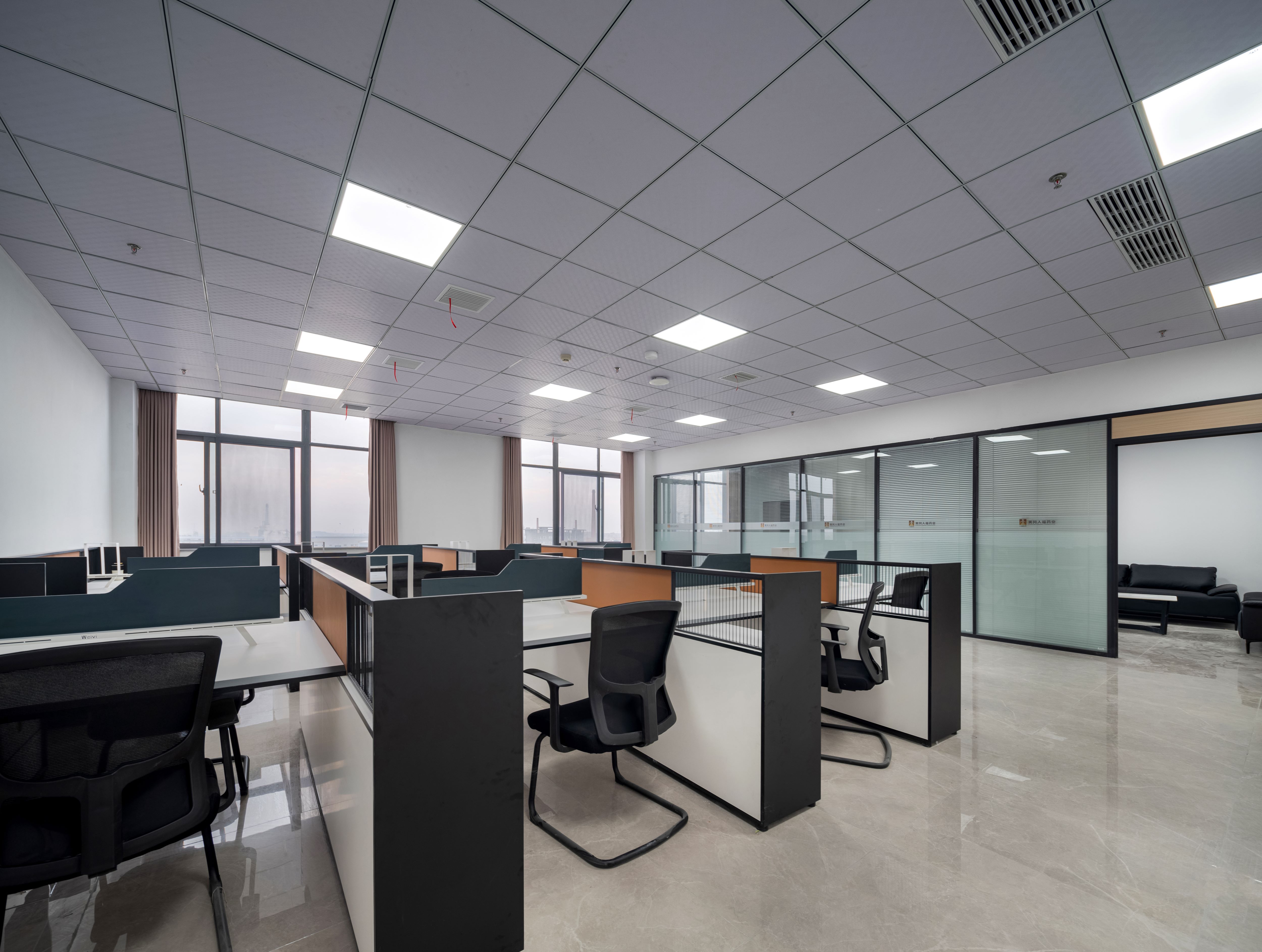 【完工案例】人福醫(yī)藥黃岡總部辦公室裝修完工！(圖10)